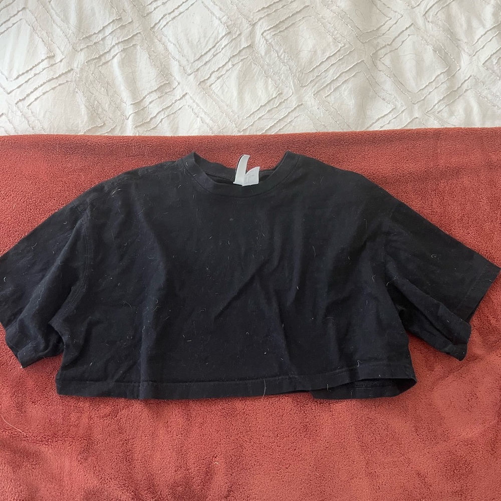 Cropped tee